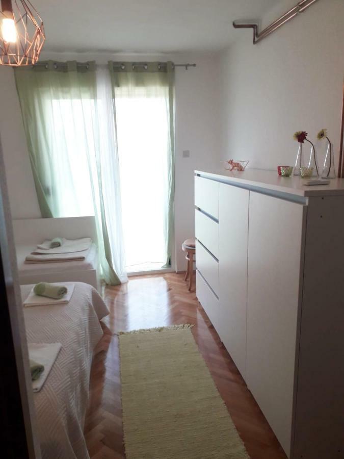 Apartments Mira マカルスカ エクステリア 写真